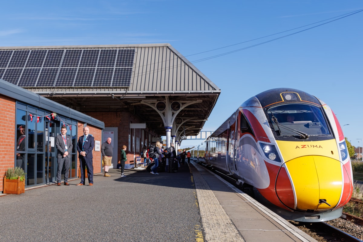 An LNER Azuma arrives at Leuchars station, alongside the First Class Lounge