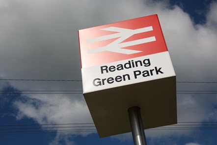 SWNS READING GREEN PARK 14