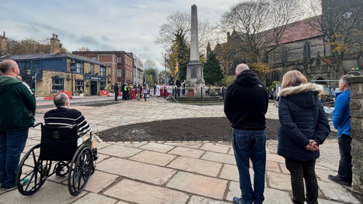Works around Headingley War Memorial completed in time for Remembrance Sunday: Headingley War Memorial-4