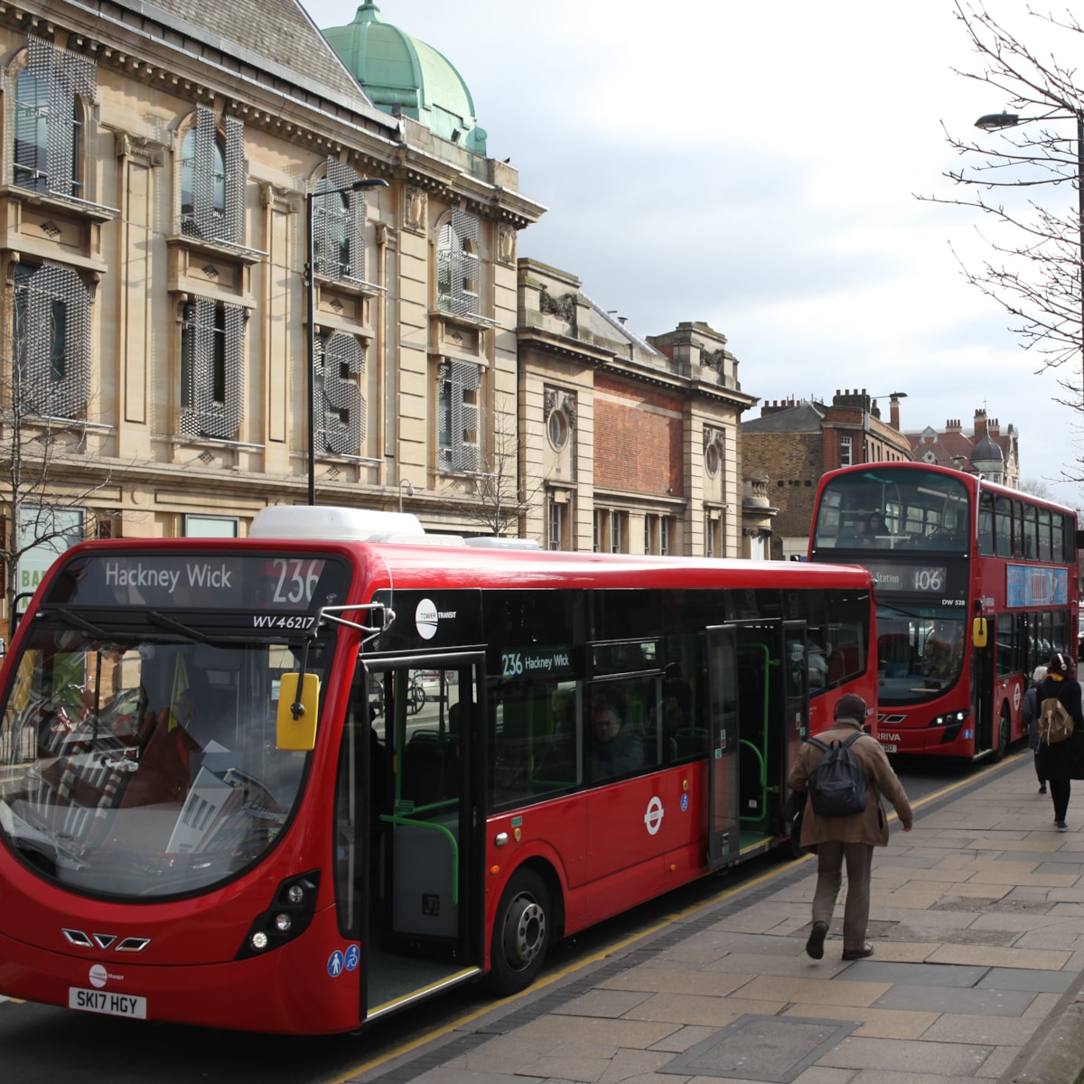 Bus-square-1