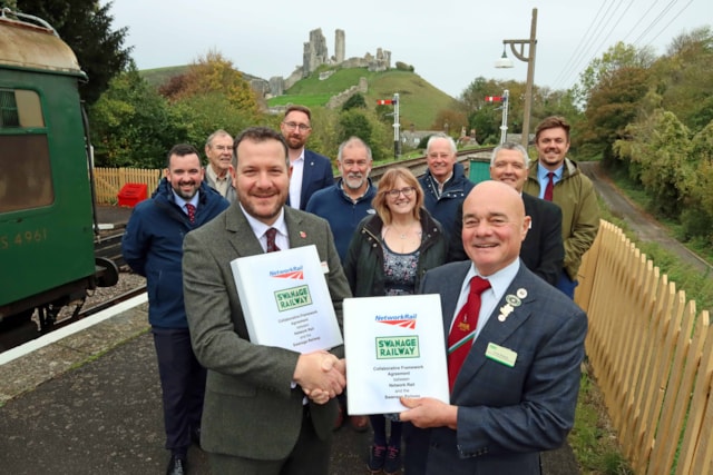 NR SR agreement sign Corfe Castle Thurs 23 Oct 2025 ANDREW PM WRIGHT (2): NR SR agreement sign Corfe Castle Thurs 23 Oct 2025 ANDREW PM WRIGHT (2)