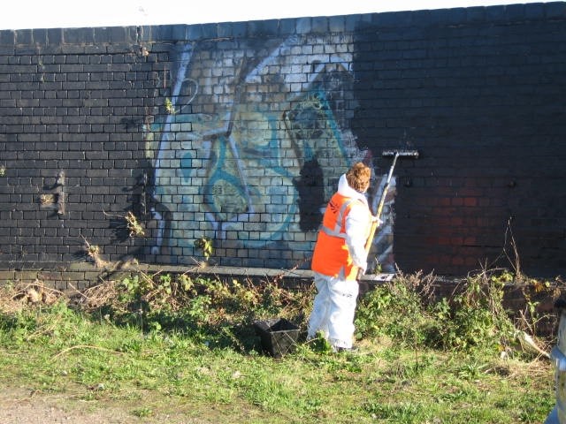 NETWORK RAIL MAKES BIRMINGHAM MORE A-TRACK-TIVE: Bordesley Graffiti Clean Up