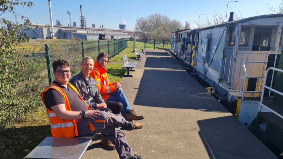 Scunthorpe station benches donation
