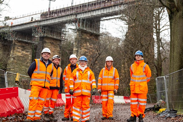 Marion Fellows MP visits Camps Viaduct rail bridge improvement project: Camps viaduct MP visit-13