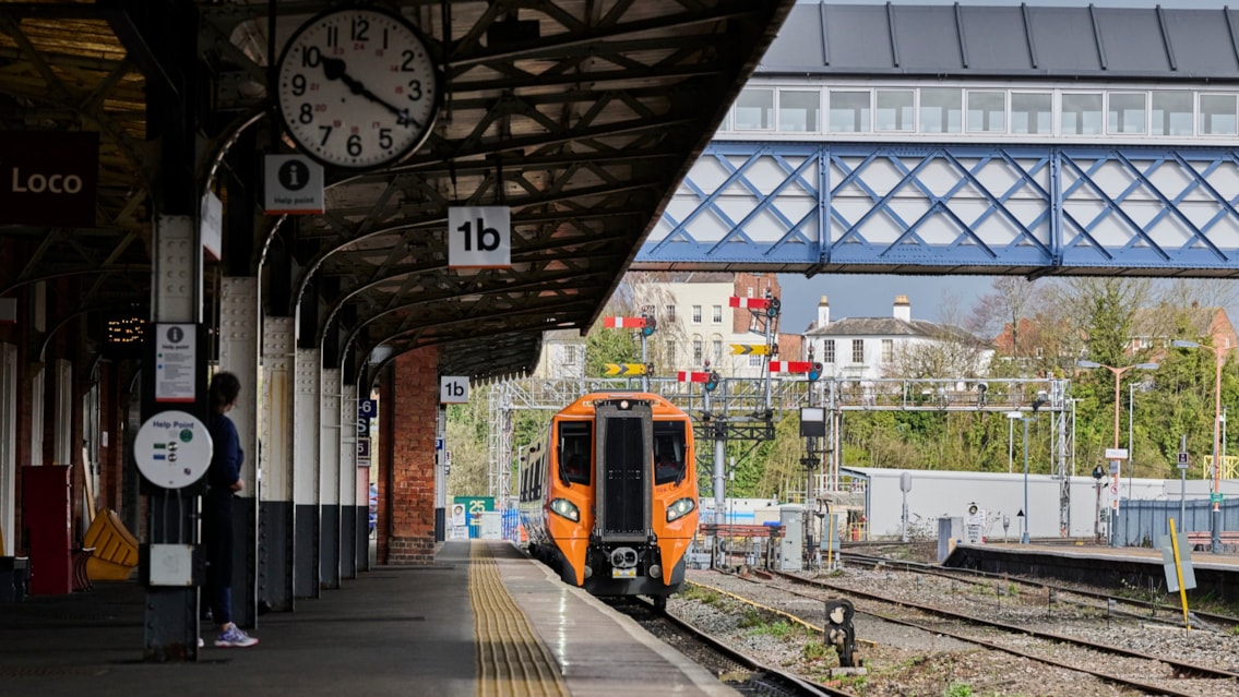 Journey improving rail upgrades at Worcester Shrub Hill this weekend: Worcester Shrub Hill station-4
