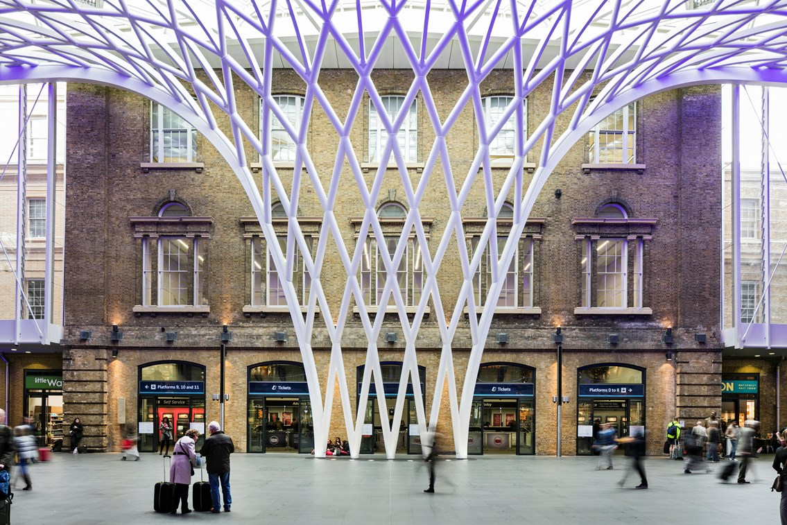 King's Cross railway station - roof lit up from front: king's cross railway station
train station
roof
architecture
John McAslan and Partners