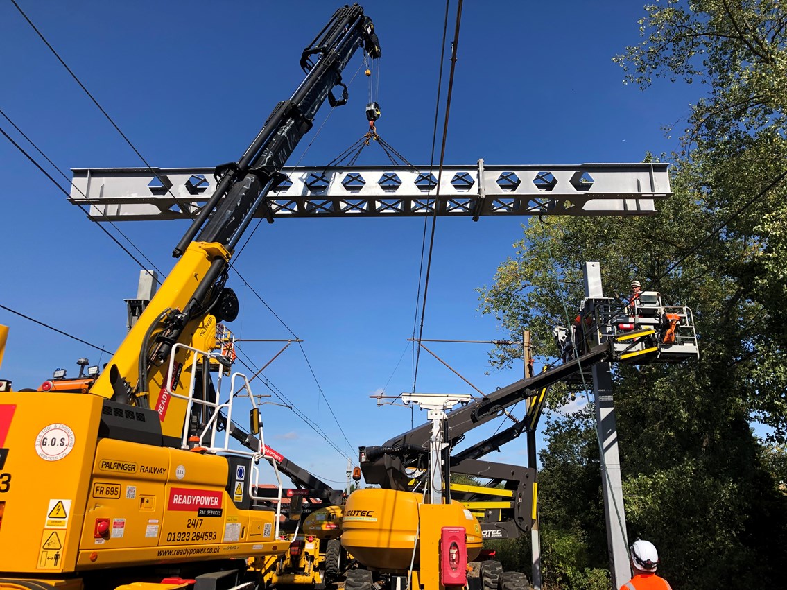 Southend Victoria overhead wire upgrades
