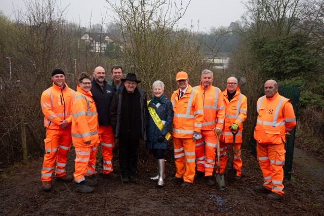 Hadley Wood-2: Network Rail Chair Lord Hendy of Richmond Hill (centre) with Francesca Caine of the Hadley Wood Rail User Group, Jon Stokes, Director of Trees from the Tree Council, Network Rail's Group Safety and Engineering Director, Martin Frobisher, and Network Rail colleagues