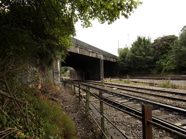 Cardiff Road bridge in Newport is being partly reconstructed to provide the extra headroom needed for the future electrification of the railway