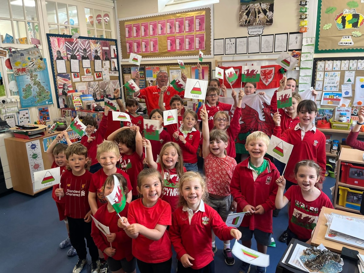 Ysgol Casmael Ysgol Llanychllwydog 2