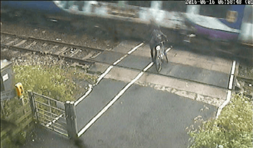 Cyclist near-miss at Ducketts level crossing in 2016