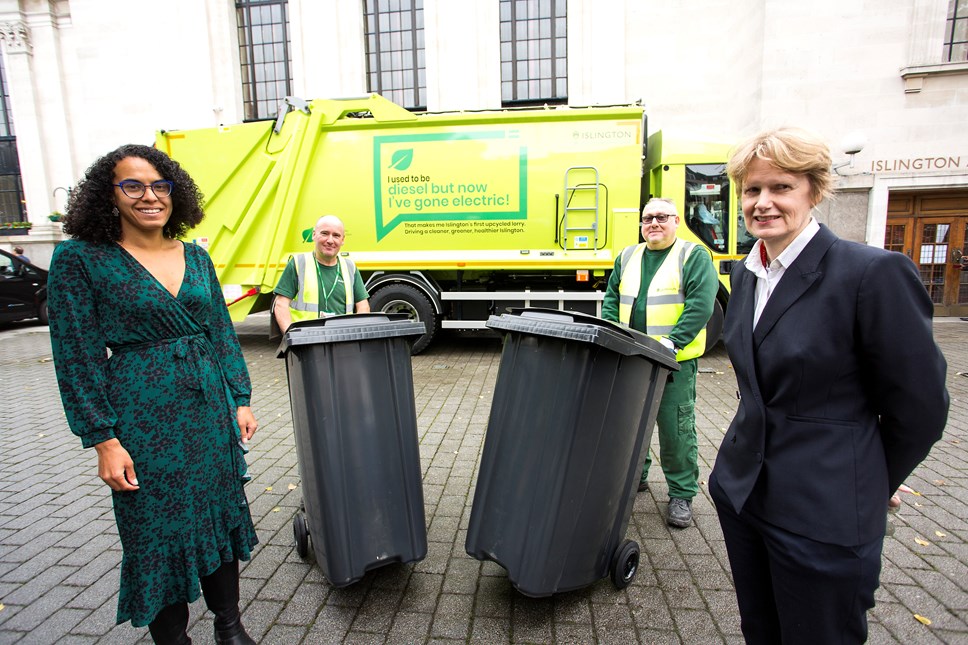 From left to right: Cllr Kaya Comer-Schwartz (Islington Council Leader); James Cullen (Public Realm Operative); Michael Isteed (Public Realm Driver); Cllr Rowena Champion (Islington Council's Executive Member for Environment and Transport)