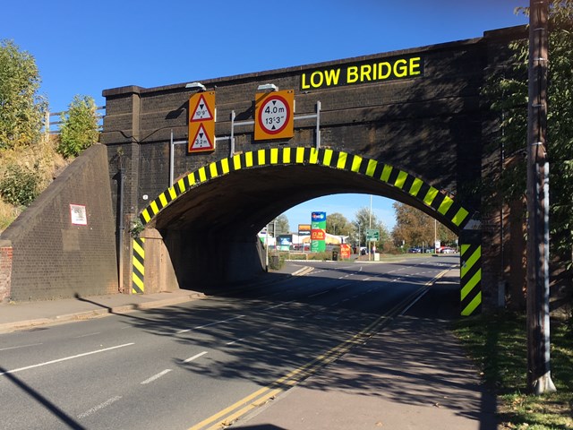 Latest stage of Midland Main Line Upgrade sees road closures and alterations to train services in Leicestershire: Rockingham Road bridge (002)